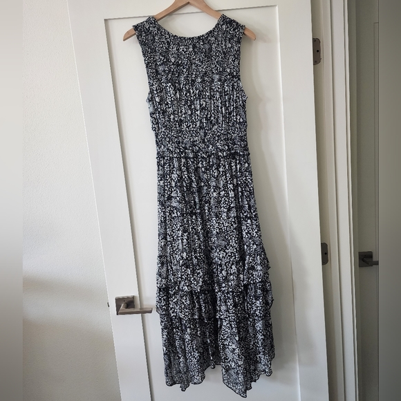 Anthropologie Dress Vneck Sleeveless Black and White Size Medium - Picture 9 of 14